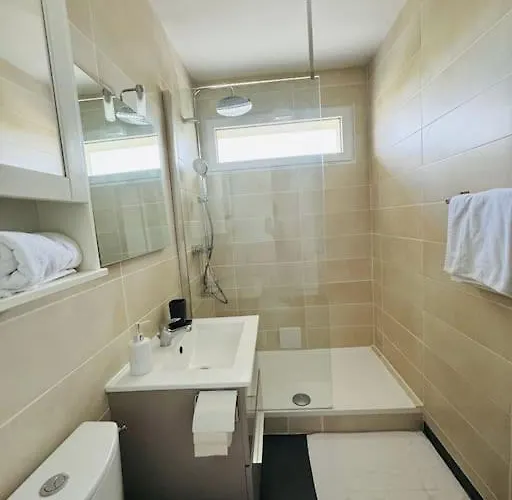 Calme Proche Centre-ville 公寓