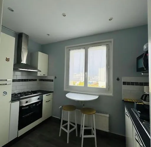 Calme Proche Centre-ville * 凯恩