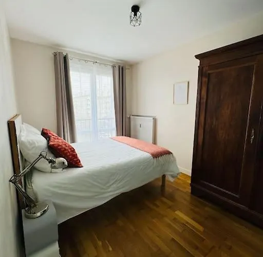 Calme Proche Centre-ville 凯恩